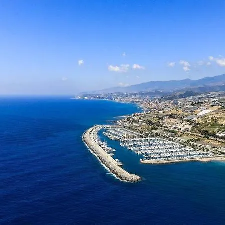 Bilocale Porto Marina Degli Aregai Santo Stefano al Mare